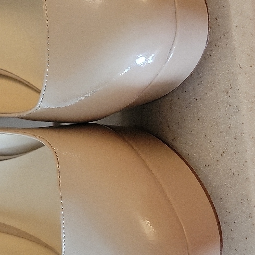 Elegant Nude Pumps Worn Once - Picture 8 of 8